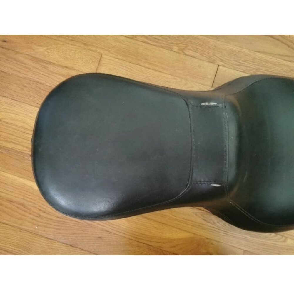 OEM Black Harley Davidson‎ HD Dyna Studded MILSCO 2-UP Motorcycle Seat Saddle - Picture 4 of 9